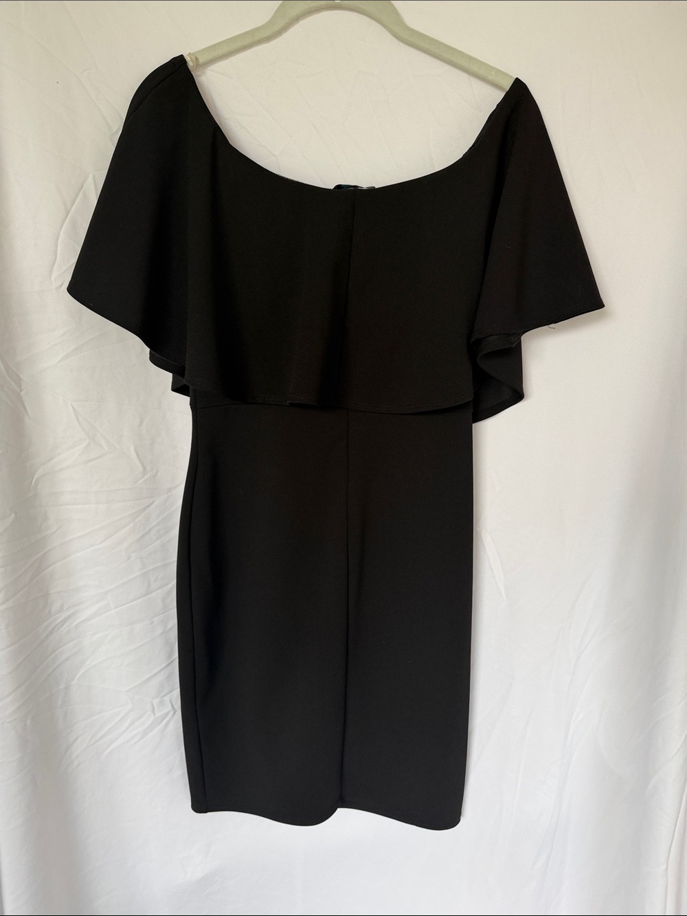 Soprano Black Off-Shoulder Ruffle Cape Bodycon Dress - Picture 5 of 5